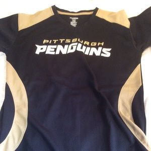 NHL Pittsburgh Penguins Pro Edge men’s tee medium